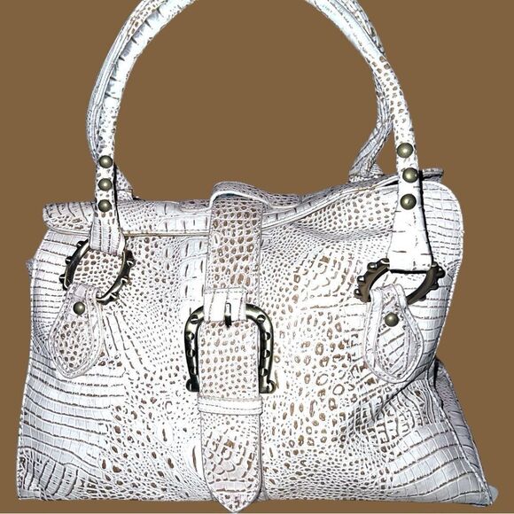 Tangerine brand awesome cream colored bag with brown in the cracks of faux croc - Picture 2 of 7
